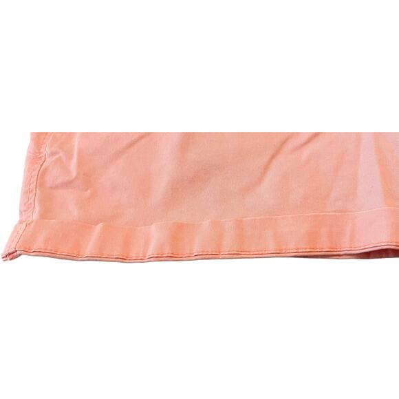 OLD NAVY MID-RISE, CUFFED SHORTS, WOMENS, 8 REG., PEACH, BUTTON & ZIP CLOSURE - Picture 5 of 12